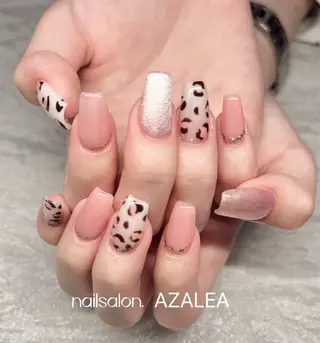 ネイル R inのネイルデザイン