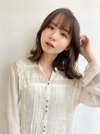 セミロング カラー 藤間 帆乃夏（とうまほのかのヘアスタイル