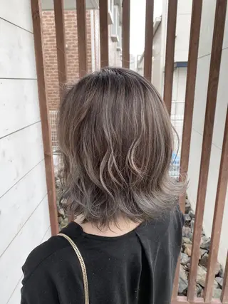 カラー SALOWIN栄 高須大貴のヘアスタイル