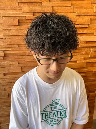パーマ 透明感・艶感 小坂隼斗のヘアスタイル