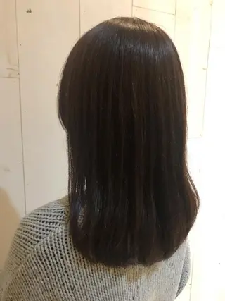 ミディアム カラー 長尾 桃佳のヘアスタイル