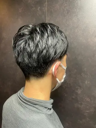 ミディアム 時野谷 心のヘアスタイル