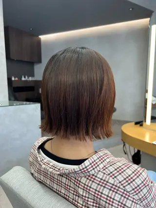 ミディアム カラー 小森聖奈 韓国風レイヤーカットのヘアスタイル
