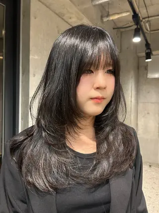 ロング 🍎ブリーチカラー 🍎KUREA🍎のヘアスタイル