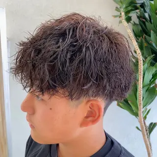 ショート パーマ メンズ ナツハラ サトシのヘアスタイル