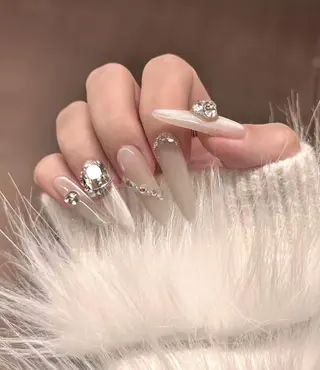 ネイル 神保町店・ネイル ミィアのネイルデザイン