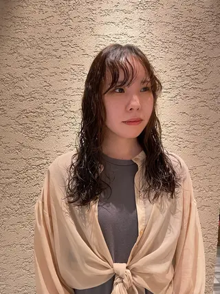 ロング パーマ 吉永 琴香のヘアスタイル