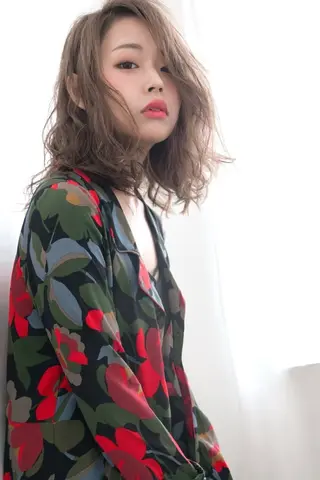 ミディアム カラー パーマ ヘアアレンジ 訪問美容ウィッグ のお店　つむぎのヘアスタイル