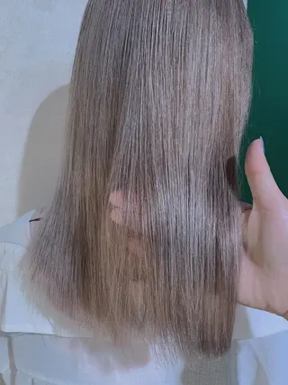 セミロング カラー box mico. mutsumiのヘアスタイル