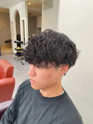 パーマ メンズ 大阪美容師 井上智博のヘアスタイル