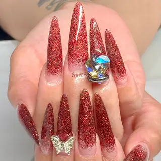 ネイル VOGUE ×SWANのネイルデザイン