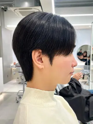 ショート メンズ センターパート/ マッシュ 小野 樹のヘアスタイル