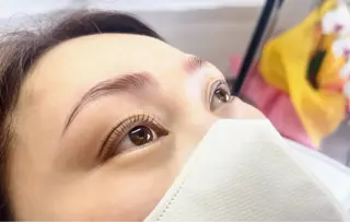 アイブロウ yoshi chikaのマツエク・マツパデザイン