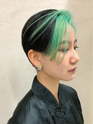 ショート カラー tokute Takahashiのヘアスタイル