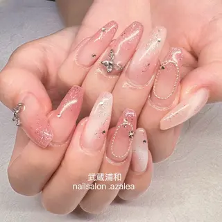 ネイル R inのネイルデザイン