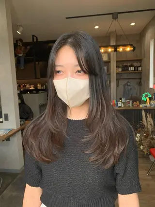 セミロング yoshihara yuukiのヘアスタイル