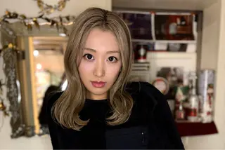 セミロング カラー ️ちば🩵JILLE 恵比寿 透明感カラーのヘアスタイル