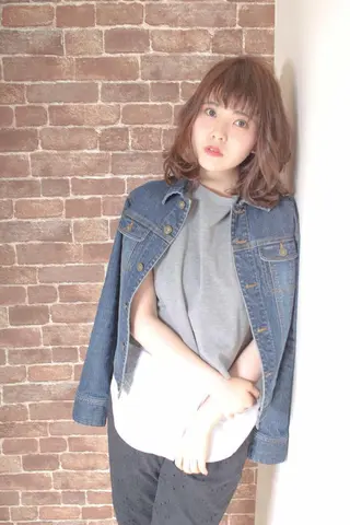 ミディアム 伊藤 裕貴のヘアスタイル