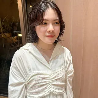 ミディアム パーマ 大橋 芽衣のヘアスタイル