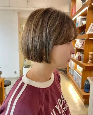 ショート 山崎 彩音のヘアスタイル