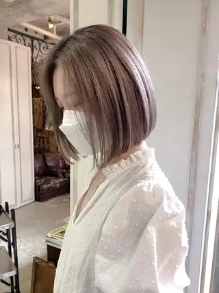 ショート カラー 柔らかベージュ 🤎YUKAのヘアスタイル