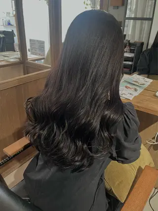 ロング FERIA池田 神原萌花のヘアスタイル