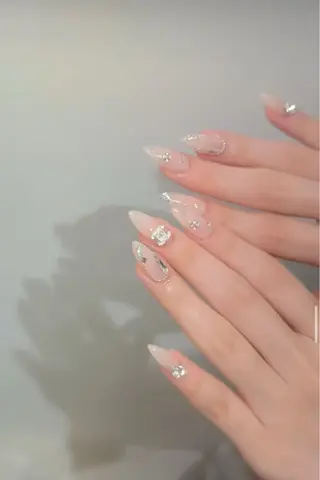 カラー AIN Nailのネイルデザイン