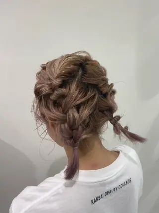 ミディアム ヘアアレンジ リト /渋谷/ハイトーンのヘアスタイル