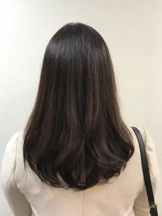セミロング カラー パーマ 吉森 満俊のヘアスタイル