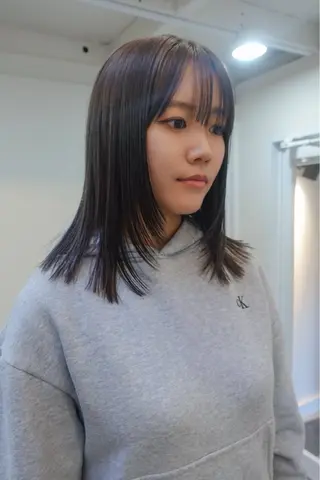 ミディアム カラー 🩵izu 🩵のヘアスタイル