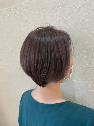 ショート カラー ENIF ヤマグチアツコのヘアスタイル