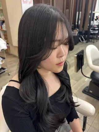 ロング さとう さくらのヘアスタイル