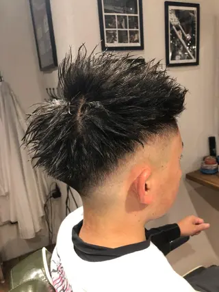 ショート パーマ メンズ 冨士川 英樹のヘアスタイル