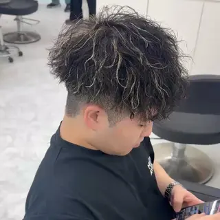 カラー メンズ 井上 聖のヘアスタイル