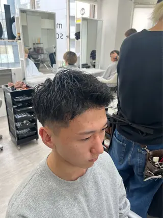 ショート メンズ専門美容師店長 💈高橋和真💈のヘアスタイル