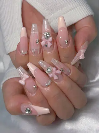 ネイル LEELA NAIL STUDIOのネイルデザイン
