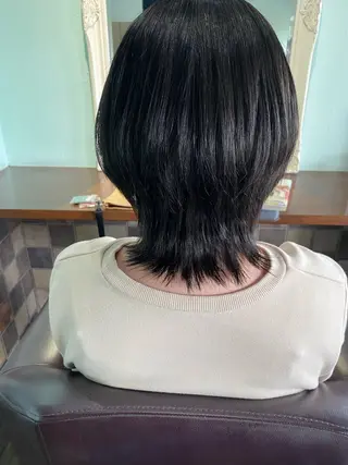 ミディアム 秋月 亜耶のヘアスタイル