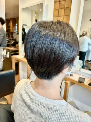 ショート パーマ 秋山知穂🧸縮毛矯正 ショート新越谷南越谷のヘアスタイル