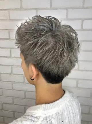 ショート カラー メンズ 小島 侑衣のヘアスタイル