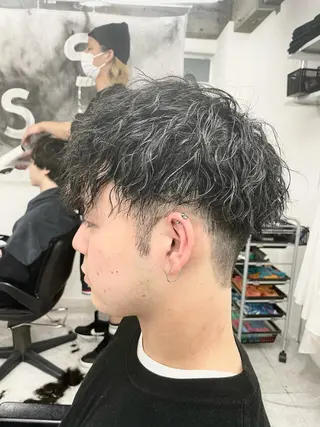 メンズ 沖縄メンズパーマ/ TSUME🌈のヘアスタイル
