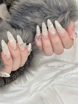 ネイル Hanni ハンのネイルデザイン