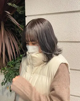 ミディアム カラー une所属・kunimi harukaのヘアスタイル