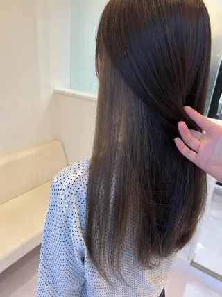 ロング 下岡 奈津美のヘアスタイル