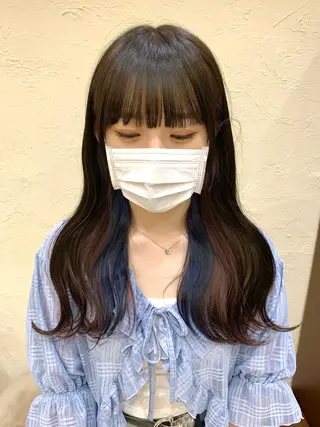 ロング ブリーチ🌈ハイトー ンカラー ✨アニカ✨のヘアスタイル