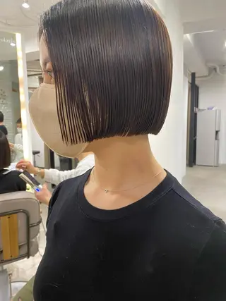 ショート カラー センターパート/ 暖色カラーayuのヘアスタイル