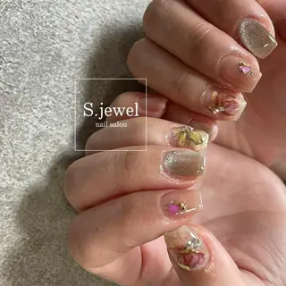 ネイル S. JEWELのネイルデザイン