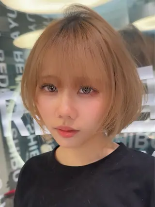 ショート カラー Rino/ハイトーン /ミルクティーカラーのヘアスタイル