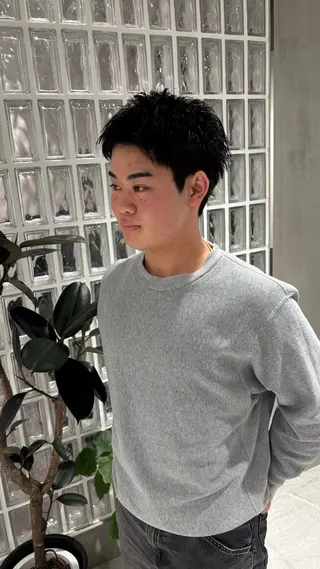 カラー メンズ 塔尾 真那のヘアスタイル