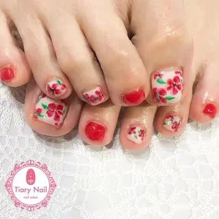 ネイル tiarynail K K🐼のネイルデザイン