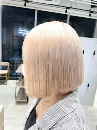 ショート カラー ハイトーン×レイヤー ／遠藤将太のヘアスタイル